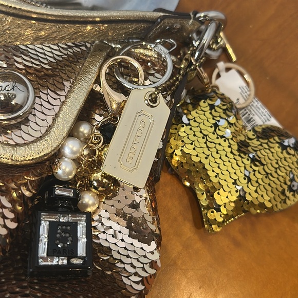 Coach Y2K Poppy 20010 Gold Sequin Women\'s Bag